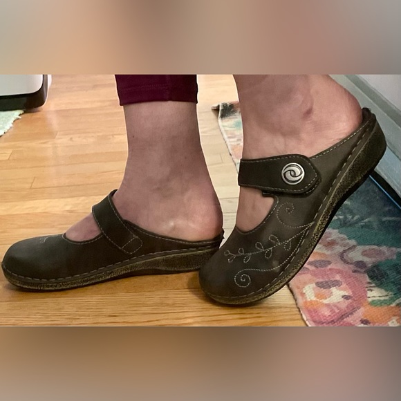 Flexus Spring Step Black Leather Slip on Mary Jane Mules size 36 Velcro Straps - Picture 9 of 12